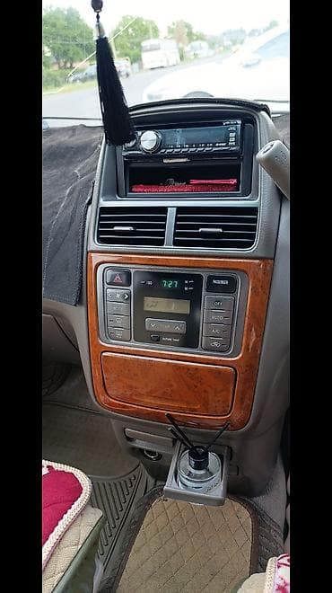 Toyota Gaia: 2004 г., 2 л, Автомат, Бензин, Минивэн — 6