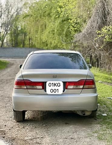 Унаа сатуу: Honda Accord: 2000 г., Автомат, Бензин, Седан — 1