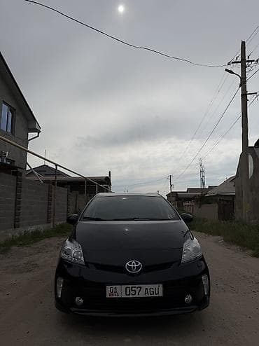 Toyota: Toyota Prius: 2013 г., 1.8 л, Вариатор, Гибрид, Хэтчбэк — 3
