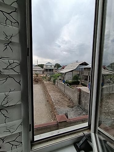 Батирлер: 🏡 Продаётся уютная 1-комнатная квартира в Кара-Жыгаче 📍 Жилмассив — 10