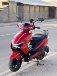 скутер мопед: Макси-скутер M8, 150 куб. см, Бензин, Б/у — 1