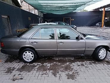 1993: Mercedes-Benz W124: 1993 г., 2.2 л, Механика, Бензин, Седан — 2