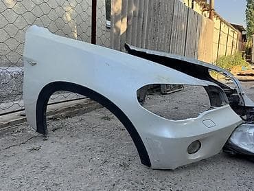 Переднее крыло с туманками BMW X5 E70 (2006–2013) Фары BMW X5 E70 — 3