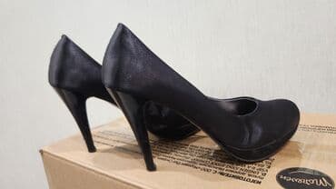 сапоги лакированные на высоких каблуках: Черные женские ботфорты до бедра (over-the-knee). - Материал верха — 2