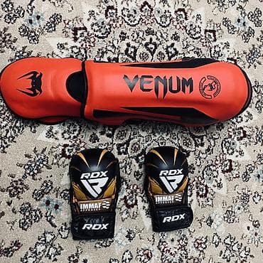 часы герб: Набор для ударной тренировки MMA/кикбоксинга - Лапа/щит Venum — 1