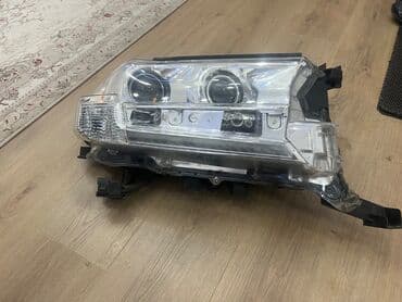 Водный транспорт: Передняя правая фара Toyota 2019 г., Б/у, Оригинал, США — 2