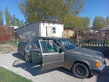 Mercedes-Benz E-Class: 1989 г., 2 л, Механика, Бензин, Седан — 4