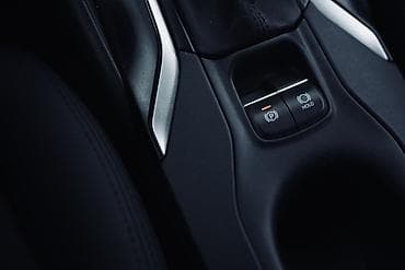 тойота круз: Toyota Corolla: 2022 г., 1.8 л, Автомат, Гибрид, Седан — 9