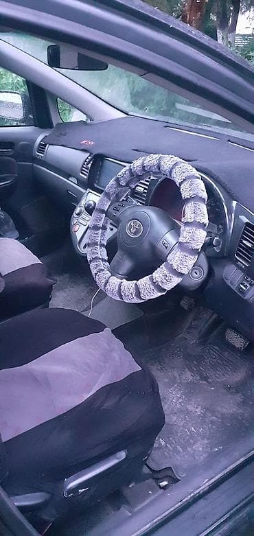 тает: Toyota WISH: 2003 г., 1.8 л, Автомат, Бензин, Минивэн — 6
