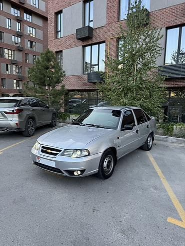 Daewoo Nexia: 2012 г., 1.6 л, Механика, Бензин, Седан
