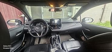 corolla 2016: Toyota Corolla: 2019 г., 1.8 л, Автомат, Гибрид, Седан — 1