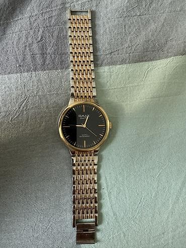 Два мужских наручных часа. 1) OMAX Quartz Water Resist - Классический