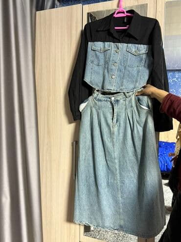 курткы: Подборка женской одежды: 1) Черное платье-макси - Приталенный силуэт — 5