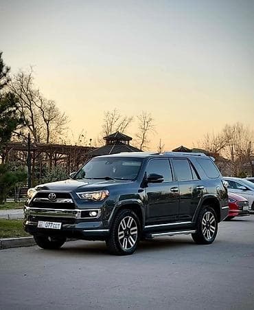 4: Toyota 4Runner: 2020 г., 4 л, Автомат, Бензин, Внедорожник — 1