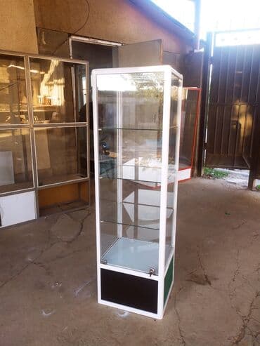 Витрина Бишкек: Витрина ДиА высота 1,5 . Ширина 0,45 . Глубина 0, 4