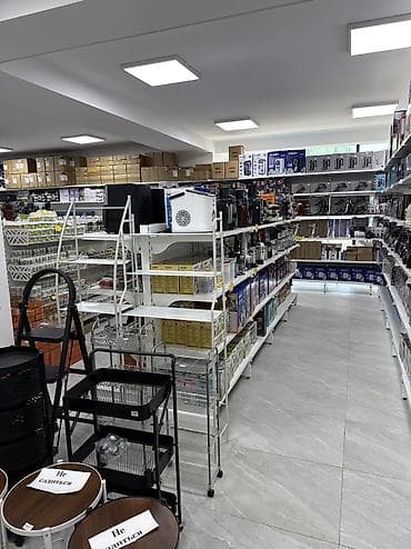 Соода жабдуулары: Стеллаж Телефон жана аксессуарлары үчүн, Лофт, 2250 см * 1000 см * 450 см, 
Колдонулган — 2