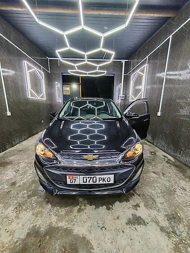 спарк 2: Chevrolet Spark: 2019 г., 1 л, Автомат, Бензин, Хэтчбэк — 2