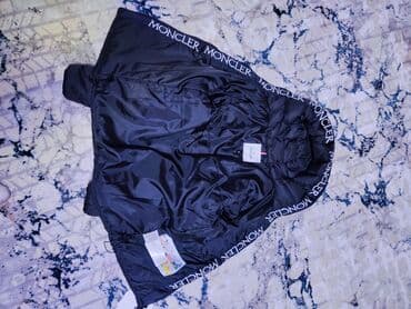 пуховик новый: Пуховик Moncler, темно-синий/черный цвет. есть затяжка на капюшоне и с — 10