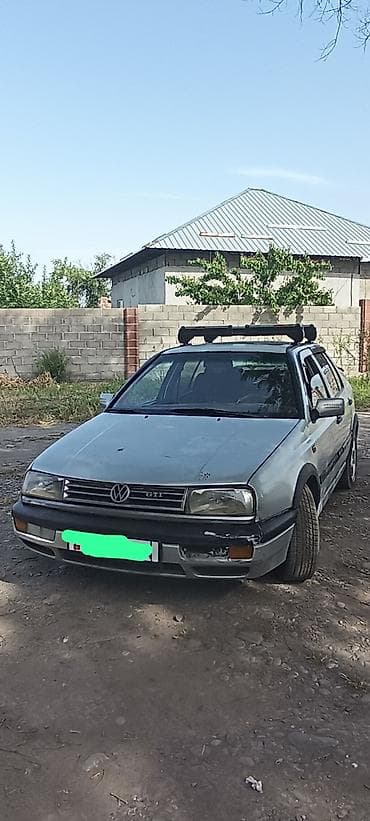 Volkswagen Vento: 1995 г., 1.8 л, Бензин — 4