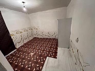 Комната с печным отоплением и отдельным входом. Описание: - Две