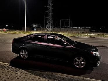Toyota Camry: 2014 г., 2.5 л, Автомат, Бензин, Седан — 3