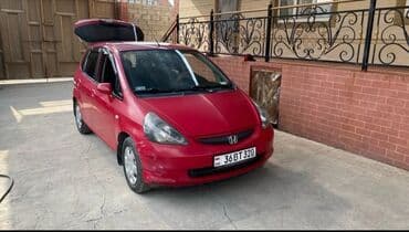 автомобиль бу: Honda Jazz: 2005 г., 1.5 л, Механика, Бензин — 1