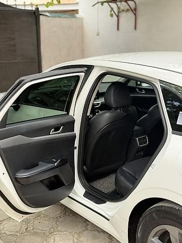 Продажа авто: Kia K5: 2021 г., 2 л, Автомат, Газ, Лифтбек — 5