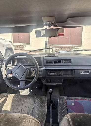 Nissan : 1985 г., 1.5 л, Ручные, Бензин, Хэтчбэк — 4