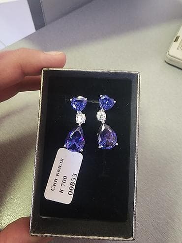 изумруд: Серьги — подборка моделей с яркими вставками. Серебро, камень — 2