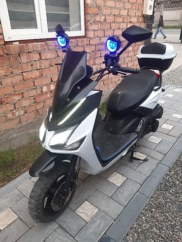 чехлы на скутер: Экспертиза есть. Скутер/мопед 50–150 см³ (классический вариаторный) — 1