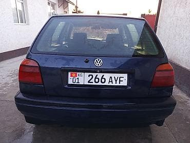 Продажа авто: Volkswagen Golf: 1992 г., 1.8 л, Механика, Бензин, Хэтчбэк — 4