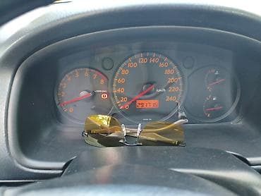 fit 2002: Honda Stream: 2001 г., 2 л, Механика, Бензин, Минивэн — 6