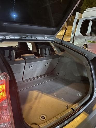 приус 2015 года: Toyota Prius: 2015 г., Гибрид, Хэтчбэк — 9