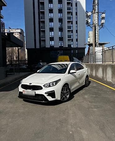 step rf3: Kia K3: 2019 г., 1.6 л, Автомат, Бензин, Седан — 1