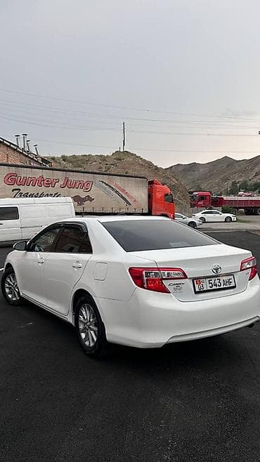бублик машина: Toyota Camry: 2012 г., 2.5 л, Автомат, Бензин, Седан — 4