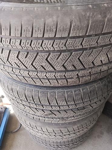 27545 r20: Комплект из 4 автомобильных шин. Характеристики: - Размер: 275/45 R20 — 2