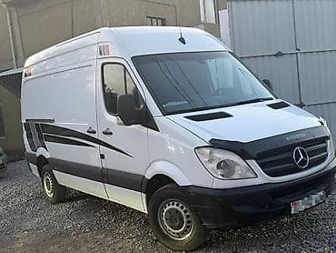 Унаа: Жеңил жүк ташуучу унаа, Mercedes-Benz, Стандарт, Колдонулган — 2