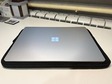 Ноутбуки и аксессуары: Ультрабук, Intel Core i5 — 1