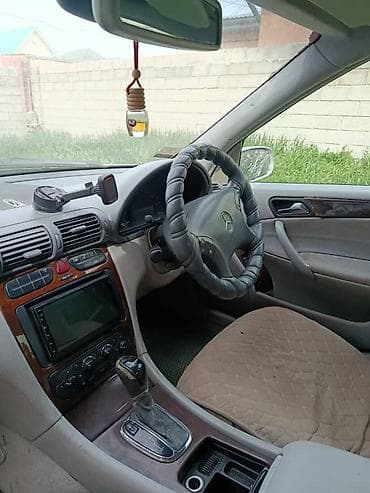 Продажа авто: Mercedes-Benz C-Class: 2003 г., 2 л, Автомат, Бензин, Седан — 3