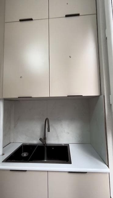 4 комнаты: 1 комната, 25 м², 4 этаж, Дизайнерский ремонт — 9