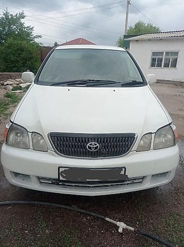 sprinter 516 2011: Toyota Ipsum: 2002 г., Минивэн — 1