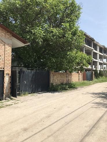 склад гараж: СРОЧНО продаю большой дом с участком 20 сотик Кирпичный гараж/бокс с — 4