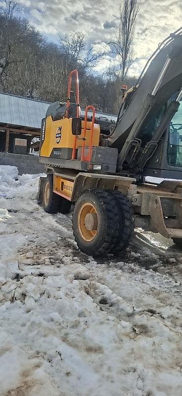 трактор китайский: Экскаватор, Volvo, 2017 г., Колесный — 6