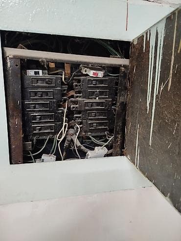 Электрический щит, Металлические