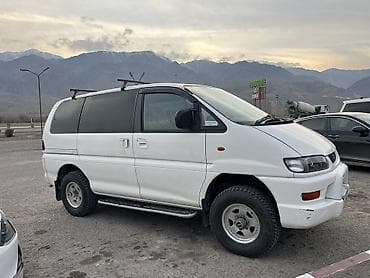 краб мотор: Mitsubishi Space Gear: 2003 г., 3 л, Автомат, Бензин, Минивэн — 7