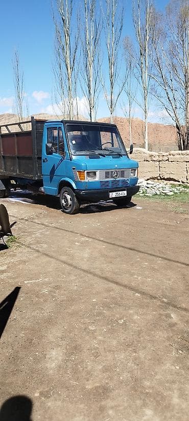 Транспорт: Жеңил жүк ташуучу унаа, Mercedes-Benz, Стандарт — 1