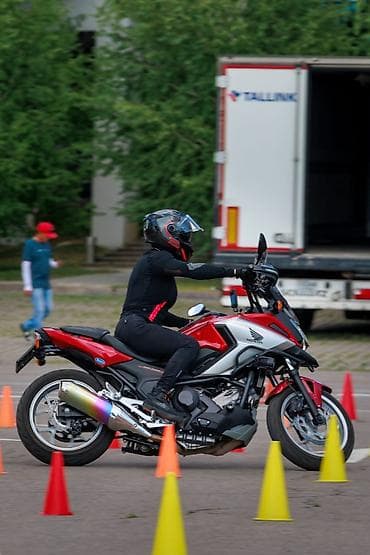 дорожный мотоцикл: Эндуро Honda, 750 куб. см, Бензин, Взрослый, Б/у — 3