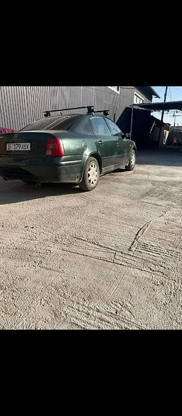 Volkswagen Passat: 1997 г., 1.6 л, Бензин, Седан — 5