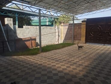 продаю дом в рассрочку бишкек: Полдома, 56 м², 3 комнаты, Собственник — 7