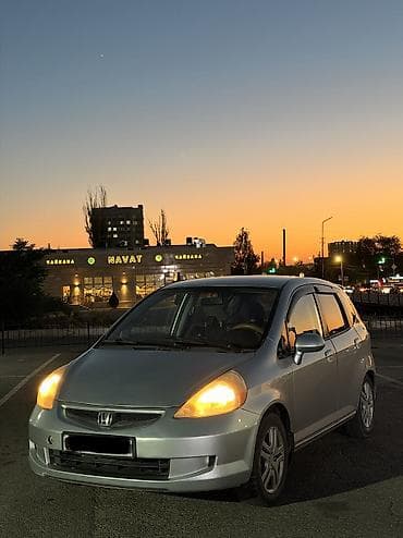 Продажа авто: Honda Fit: 2006 г., 1.5 л, Автомат, Бензин, Хэтчбэк — 1